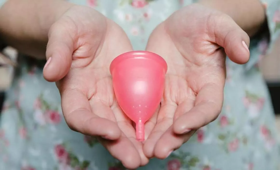 the vaginal health benefits of menstrual cup application